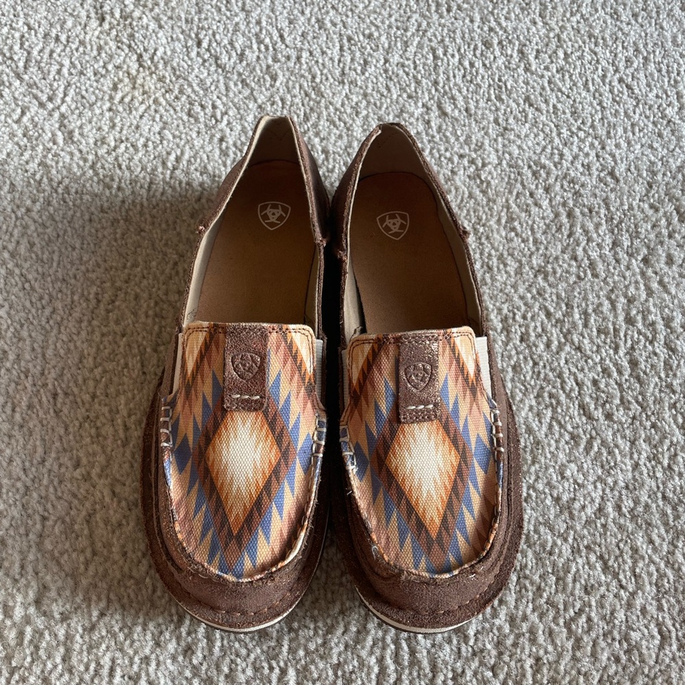 Ariat Cruisers